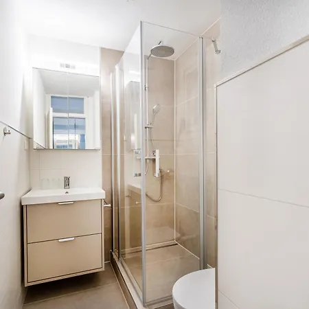 Gemuetliches 37qm - Balkon Und Naturblick Mit Pool Im Haus 로핀겐