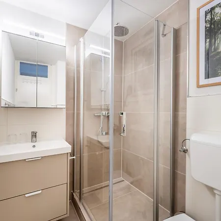 아파트 Gemuetliches 37qm - Balkon Und Naturblick Mit Pool Im Haus *